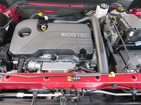 Used 2021 Chevrolet Equinox LT image 36