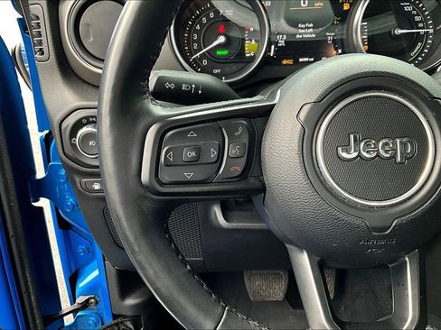 Used 2023 Jeep Wrangler Unlimited w/ Cold Weather Group image 10