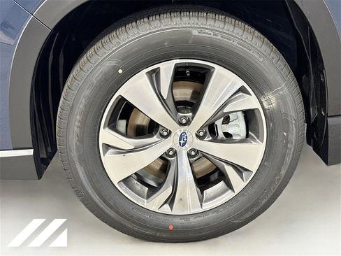 Certified 2025 Subaru Ascent Premium image 31