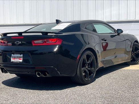 Used 2017 Chevrolet Camaro SS RWD image 17