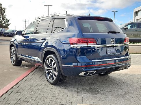 Certified 2023 Volkswagen Atlas SEL Premium image 2