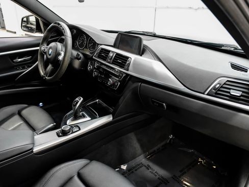 Used 2018 BMW 340i Sedan image 17
