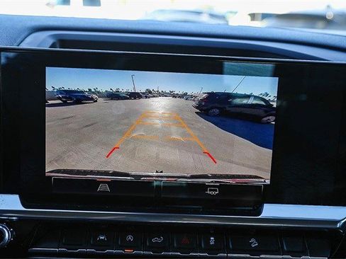 Used 2022 GMC Sierra 1500 SLT image 23