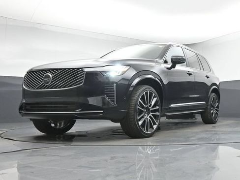 New 2026 Volvo XC90 B6 Plus w/ Protection Package Premier AWD/4WD image 40