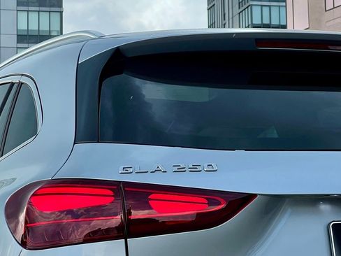 Certified 2026 Mercedes-Benz GLA 250 4MATIC image 13
