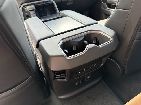 New 2026 Toyota Tundra Platinum AWD/4WD image 17