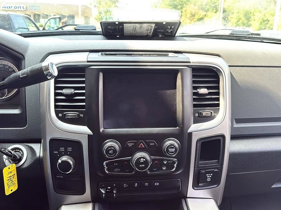 Used 2018 RAM 2500 SLT w/ Off Road Package AWD/4WD image 28