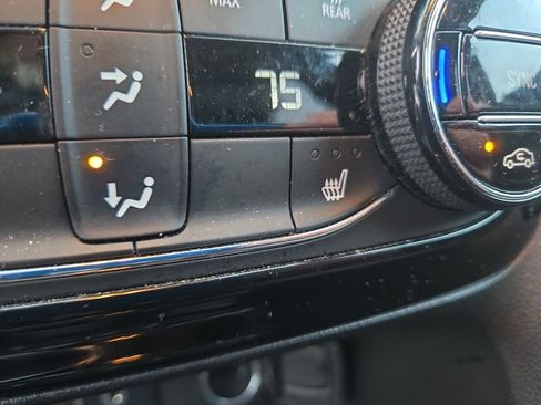 Used 2023 Buick Encore GX Select w/ Sport Touring Package image 20