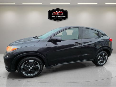 Used 2018 Honda HR-V EX image 3