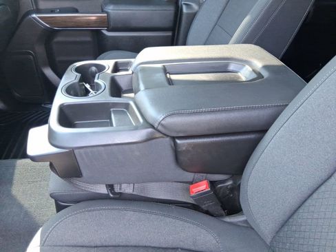 Used 2022 Chevrolet Silverado 1500 LT AWD/4WD image 18