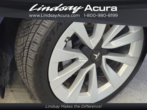 Used 2022 Tesla Model 3 Long Range AWD/4WD image 25
