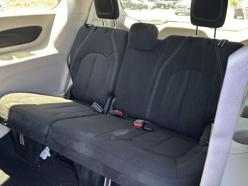 Used 2024 Chrysler Voyager LX image 6