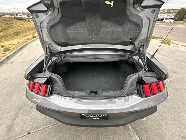 Used 2025 Ford Mustang Premium RWD image 10