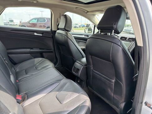 Used 2020 Ford Fusion Titanium AWD/4WD image 19