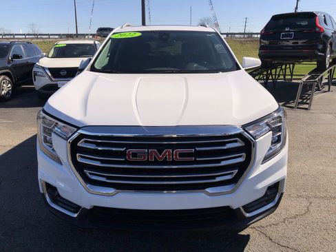 Used 2022 GMC Terrain SLT image 8