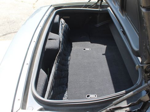 Used 2004 Chevrolet Corvette Convertible w/ Preferred Equipment Group RWD image 11