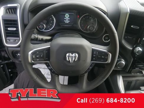 New 2026 RAM 1500 Big Horn AWD/4WD image 28