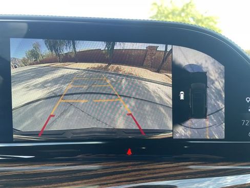 Used 2021 Cadillac Escalade Premium Luxury w/ Driver Assist Tech Package image 15