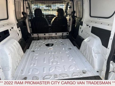 Used 2022 RAM ProMaster City Tradesman FWD image 11