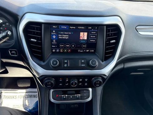 Certified 2023 GMC Acadia SLT w/ Elevation Edition AWD/4WD image 17
