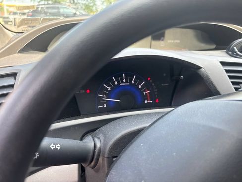 Used 2012 Honda Civic LX image 10