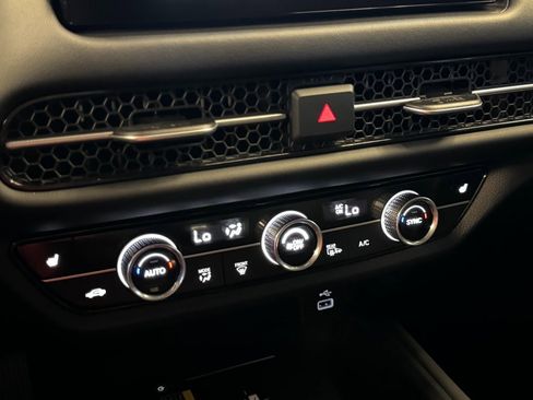 Used 2025 Honda HR-V EX-L image 13