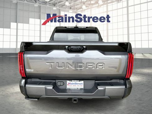 Used 2024 Toyota Tundra Platinum AWD/4WD image 4
