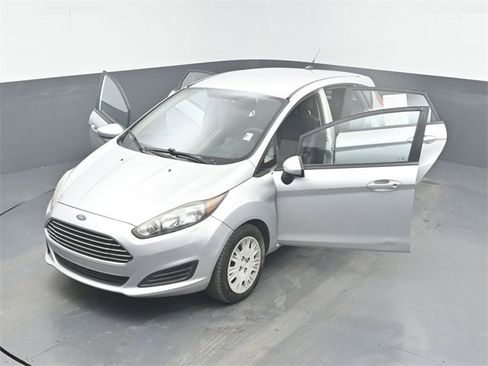 Used 2016 Ford Fiesta S image 46