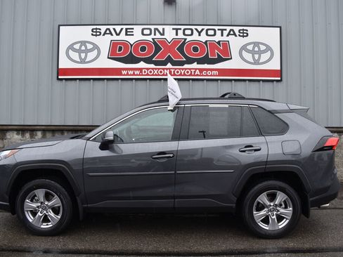 Certified 2025 Toyota RAV4 XLE AWD/4WD image 4