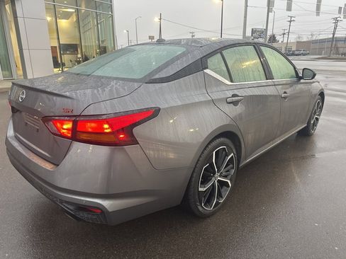 Used 2025 Nissan Altima 2.5 SR image 6