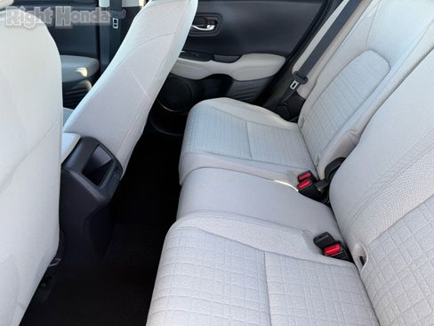 Certified 2025 Honda HR-V LX image 28