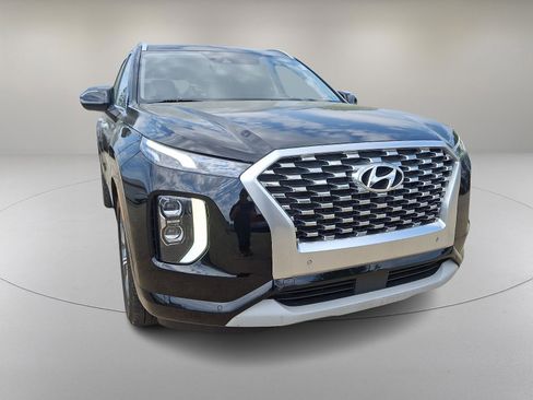 Used 2022 Hyundai Palisade Limited AWD/4WD image 2