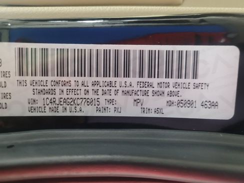 Used 2019 Jeep Grand Cherokee Laredo image 33