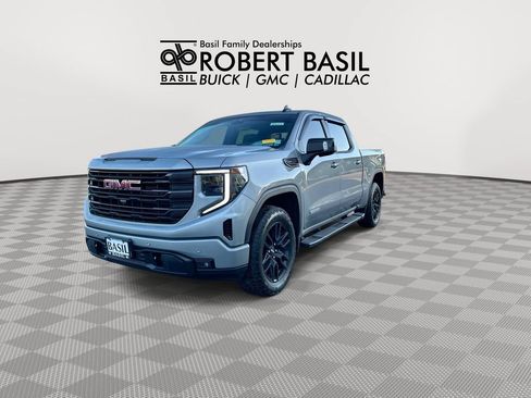 Used 2024 GMC Sierra 1500 Elevation w/ Elevation Premium Package AWD/4WD image 4