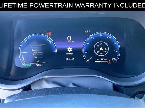 Used 2025 Toyota Sienna Platinum image 21