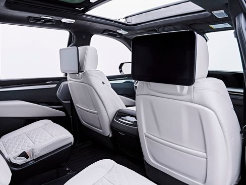 Used 2026 Cadillac Escalade V AWD/4WD image 47