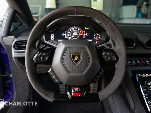 Used 2024 Lamborghini Huracan Sterrato AWD/4WD image 25