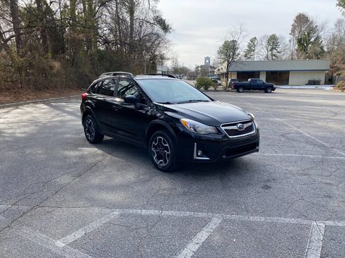 Used 2016 Subaru Crosstrek 2.0i Premium image 4