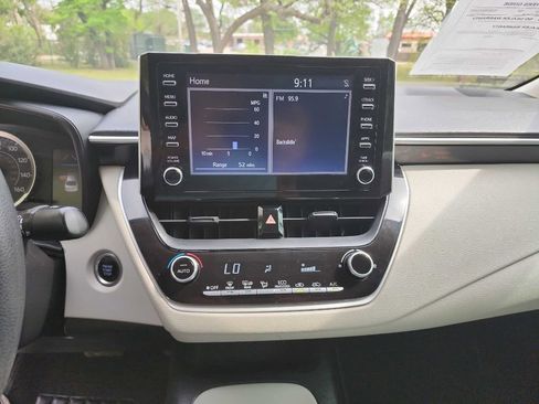 Used 2020 Toyota Corolla LE w/ LE Premium Package FWD image 18
