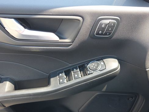 Used 2023 Ford Escape Active w/ Tech Pack #2 AWD/4WD image 7