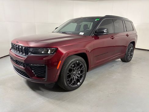 Used 2026 Jeep Grand Cherokee L Summit w/ Obsidian Package AWD/4WD image 4