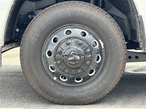 New 2025 RAM 3500 Laramie image 30