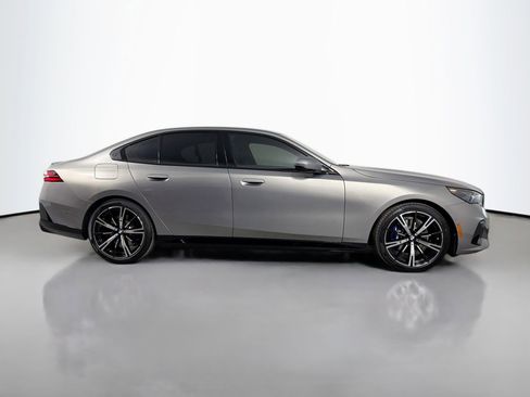 New 2026 BMW 530i w/ Executive Package image 4