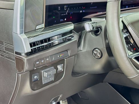 Used 2025 Cadillac Escalade V w/ LPO, Floor Liner Package image 10