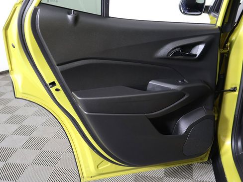 Used 2024 Chevrolet Trax RS image 23