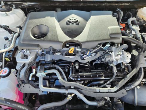 Used 2025 Toyota Camry SE FWD image 20