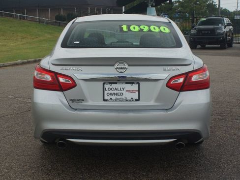 Used 2016 Nissan Altima 3.5 SR FWD image 3