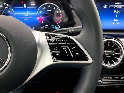 Used 2026 Mercedes-Benz CLA 250 image 21