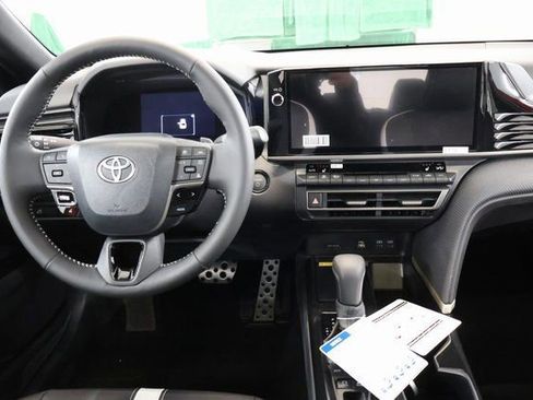 New 2026 Toyota Camry Hybrid image 14