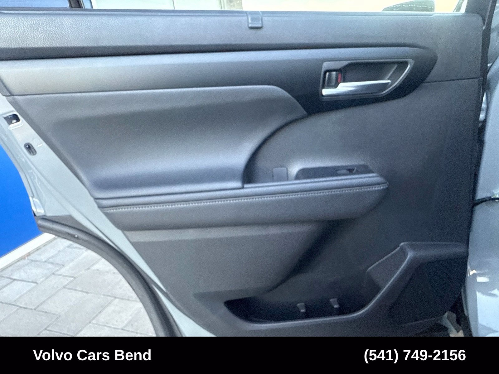 Used 2025 Toyota Highlander XLE AWD/4WD image 22